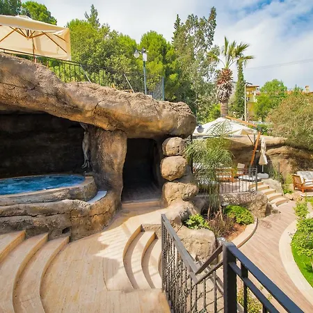 Amossia Elite Boutique Turunc